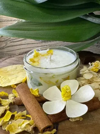 Sviečka Vanilka Malá RaE 70 ml